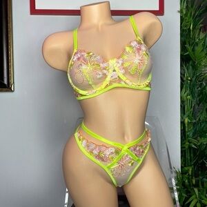 daisy Lingerie Set